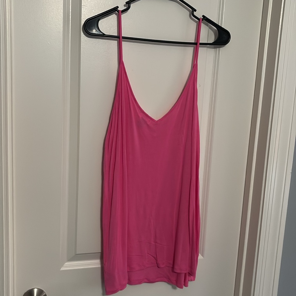 Pink tank - Picture 3 of 3